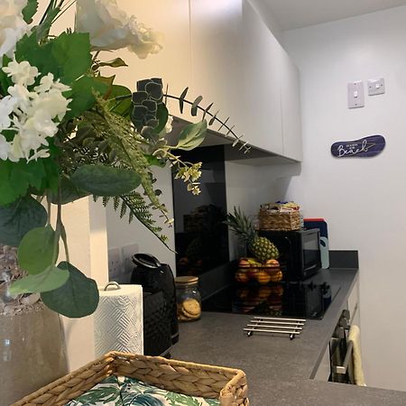 Bournemouth Nr Town Beach Train Coach Shops Lovely Entire Apartment Allows Quiet Good Dogs Экстерьер фото